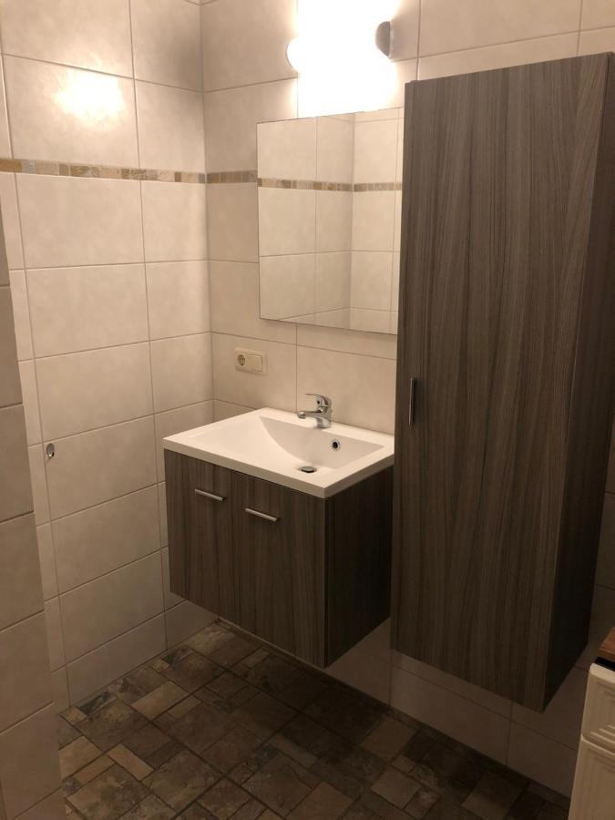 B&B Typisch Lelies Liessel Exteriér fotografie